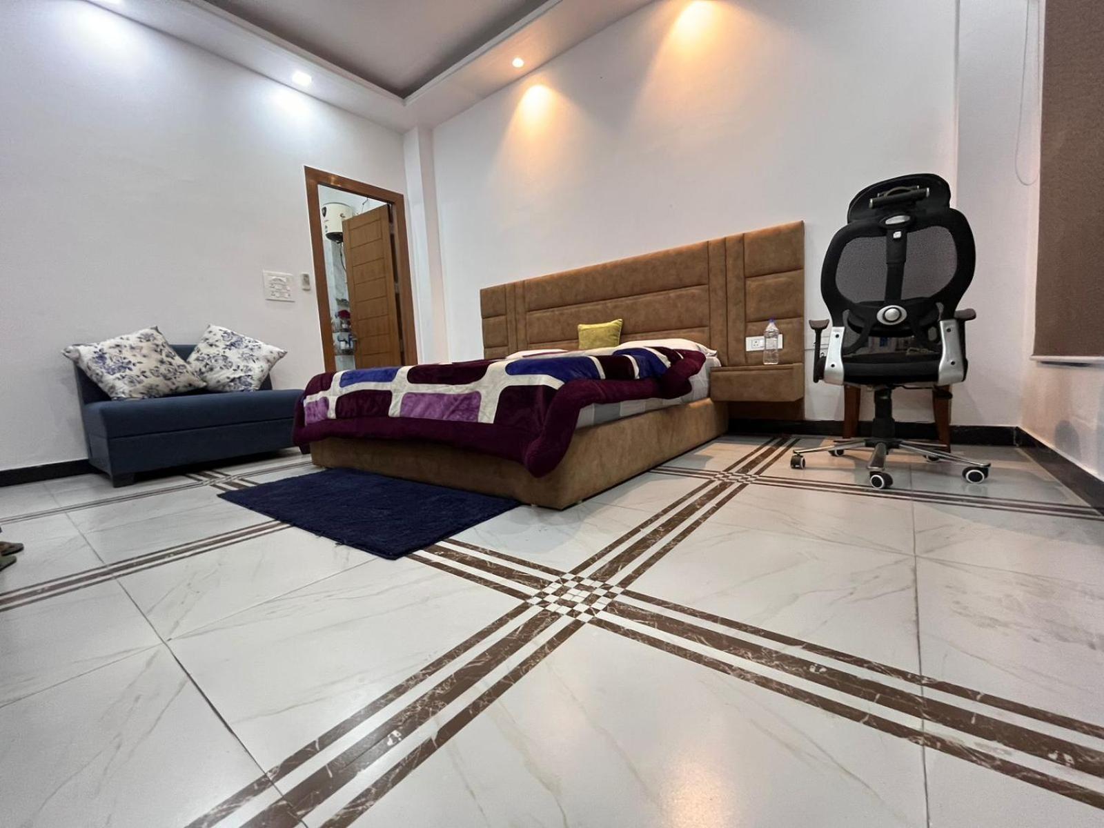 Shreshth Home Stay - Best Family Accommodation - 3Km From Har Ki Pauri, Haridwar, Uttarakhand Exteriör bild