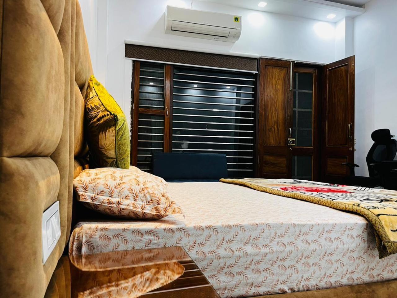 Shreshth Home Stay - Best Family Accommodation - 3Km From Har Ki Pauri, Haridwar, Uttarakhand Exteriör bild