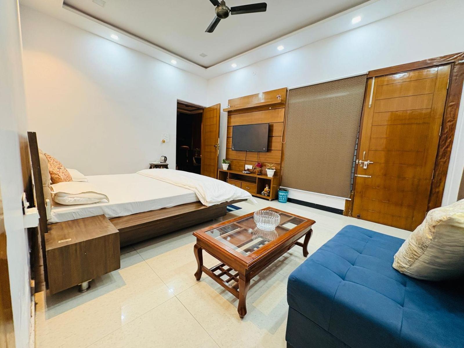 Shreshth Home Stay - Best Family Accommodation - 3Km From Har Ki Pauri, Haridwar, Uttarakhand Exteriör bild